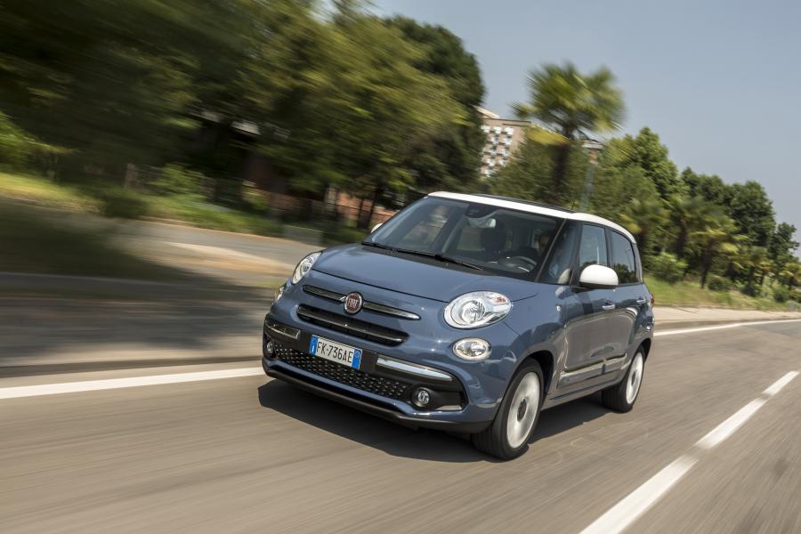  Fiat 500L 2017 года  (фото 22 из 45)